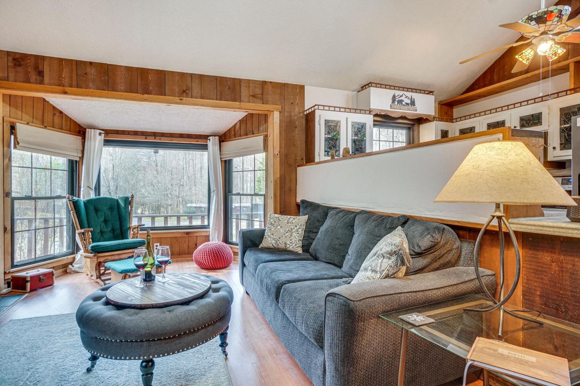 Charming Cabin With Fire Pit And Decks About 7 Mi To Helen Sautee Nacoochee المظهر الخارجي الصورة