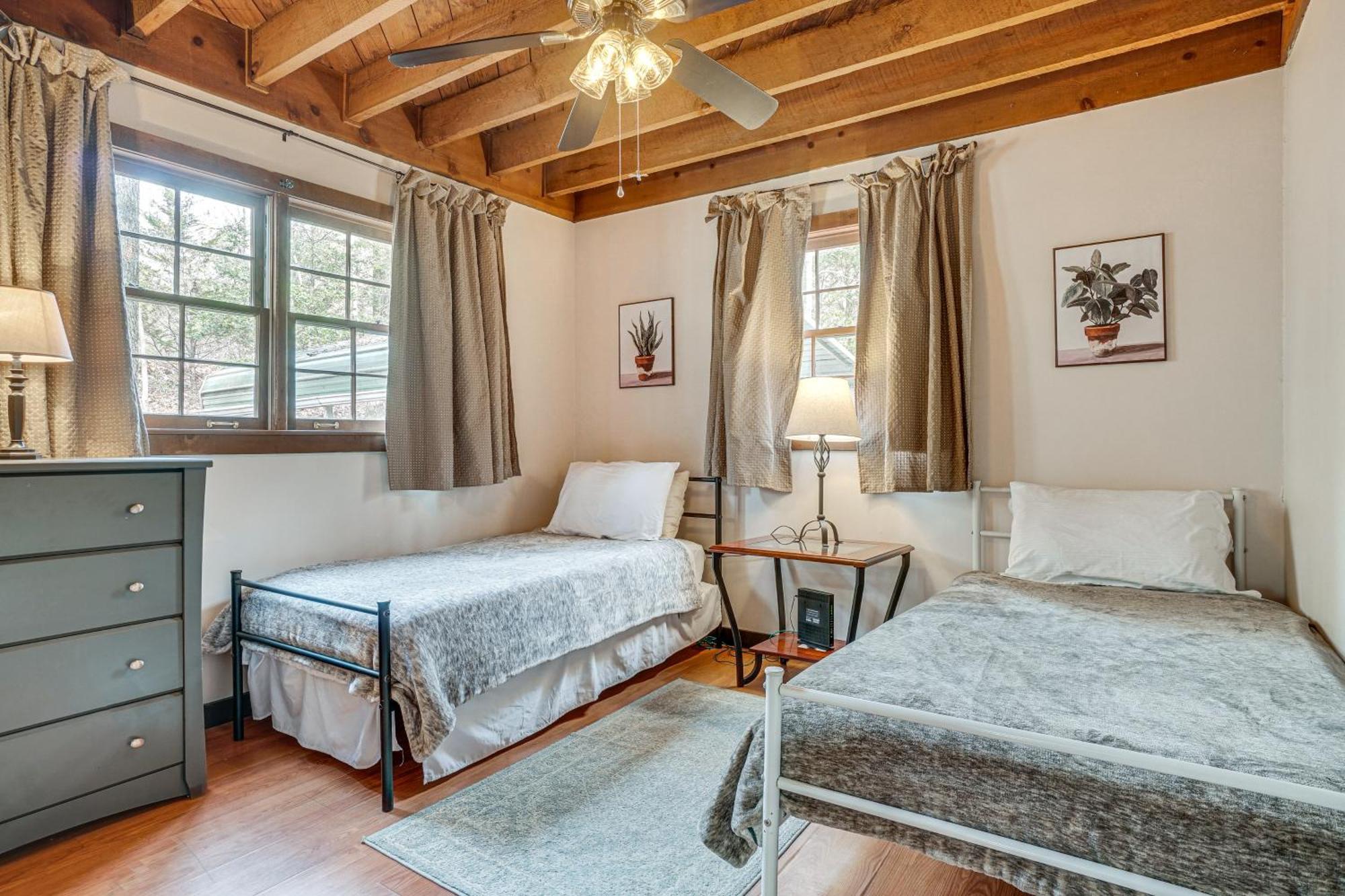 Charming Cabin With Fire Pit And Decks About 7 Mi To Helen Sautee Nacoochee المظهر الخارجي الصورة