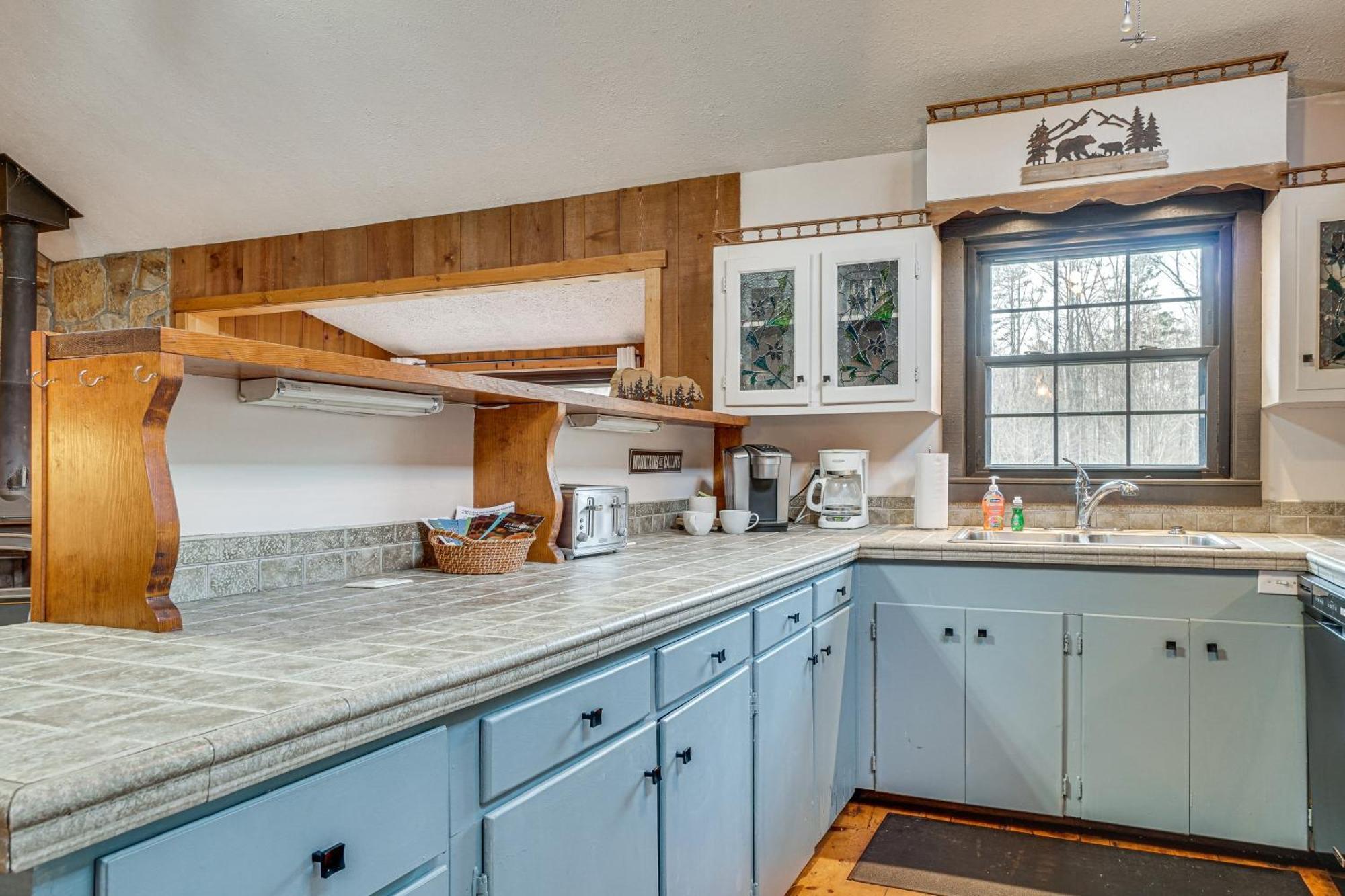 Charming Cabin With Fire Pit And Decks About 7 Mi To Helen Sautee Nacoochee المظهر الخارجي الصورة