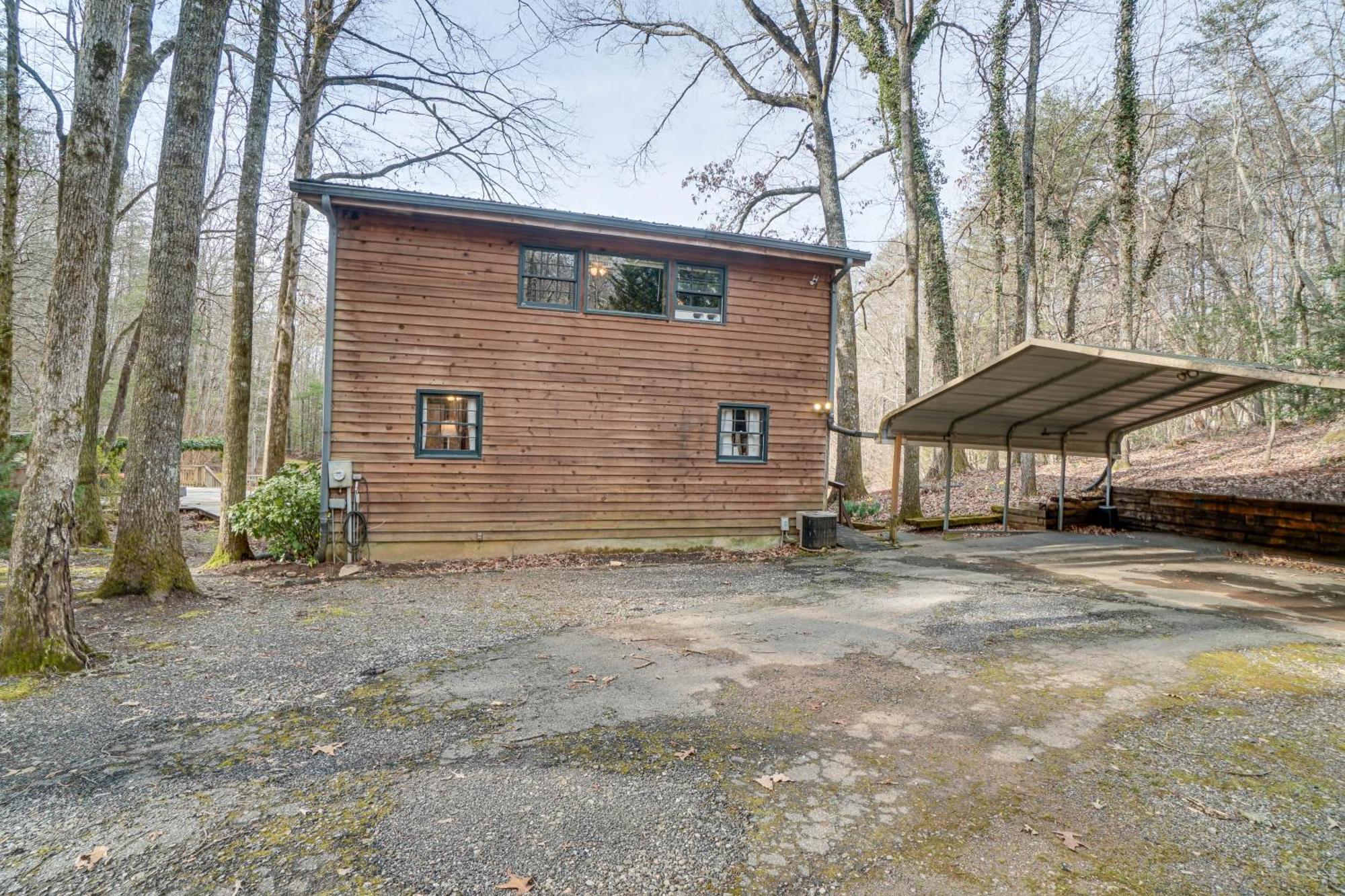 Charming Cabin With Fire Pit And Decks About 7 Mi To Helen Sautee Nacoochee المظهر الخارجي الصورة